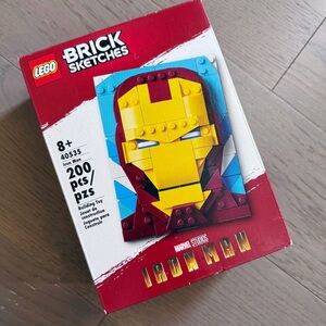 LEGO Brick Sketches Iron Man Set